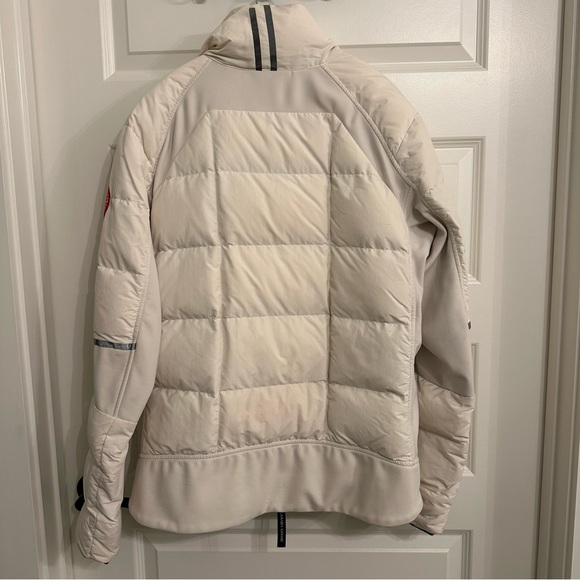 Canada Goose HyBridge Down Jacket - cream with black zippers - Picture 8 of 11
